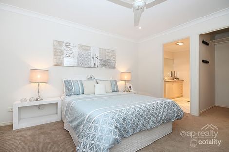 Property photo of 23 Mapleton Crescent Forest Lake QLD 4078