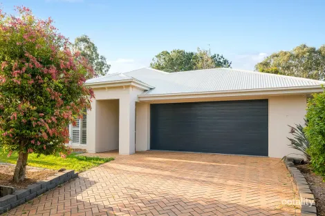 20 Mary Ring Dr, Samford Village, QLD 4520