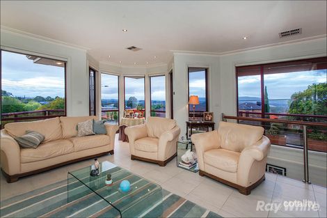 Property photo of 1/305 Gallaghers Road Glen Waverley VIC 3150
