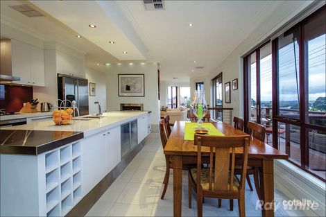 Property photo of 1/305 Gallaghers Road Glen Waverley VIC 3150