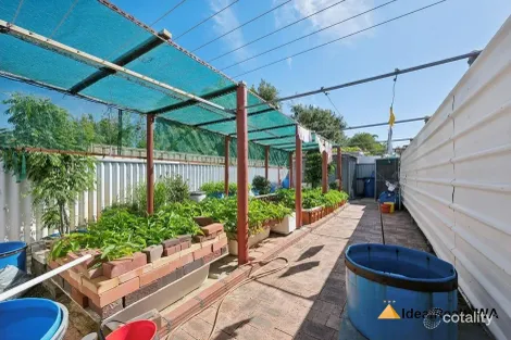 Property photo of 13 Hogarth Way Bateman WA 6150