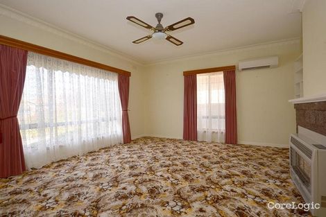 Property photo of 17 Grandview Grove Wendouree VIC 3355