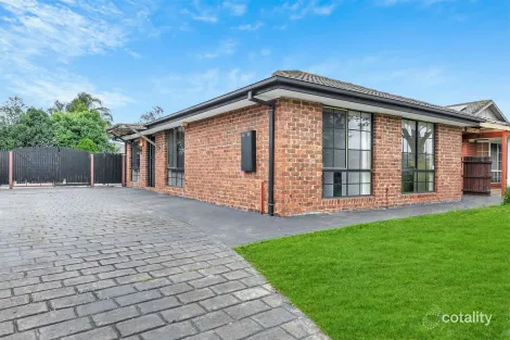 18 Dozey Ct, Roxburgh Park, VIC 3064