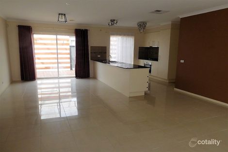 Property photo of 43 Camelot Drive Tarneit VIC 3029