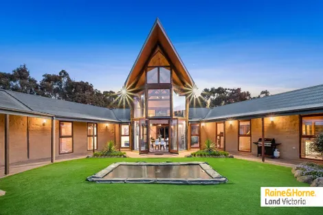 Property photo of 75 Goding Court Whittlesea VIC 3757