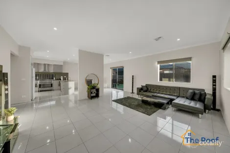 Property photo of 3 Serengeti Circuit Tarneit VIC 3029