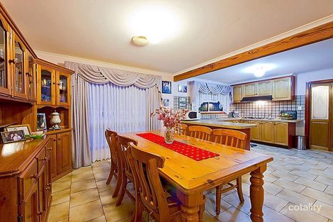 Property photo of 7 Reed Crescent Taylors Lakes VIC 3038