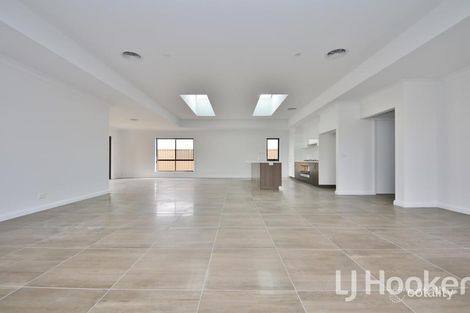 Property photo of 23 McGillan Drive Kelso NSW 2795