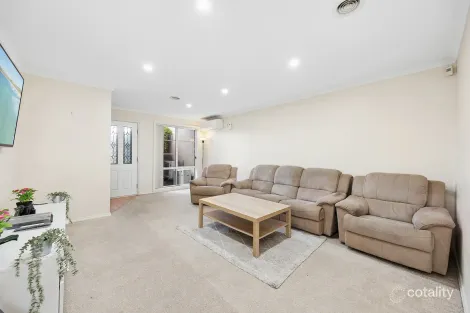 Property photo of 9 Barrington Crescent Amaroo ACT 2914