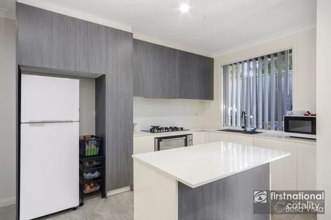 Property photo of 5/8 Carinya Road Girraween NSW 2145