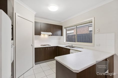 Property photo of 4 Tintern Loop Hillside VIC 3037