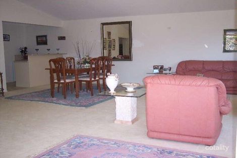 Property photo of 4 Hazel Court Arundel QLD 4214