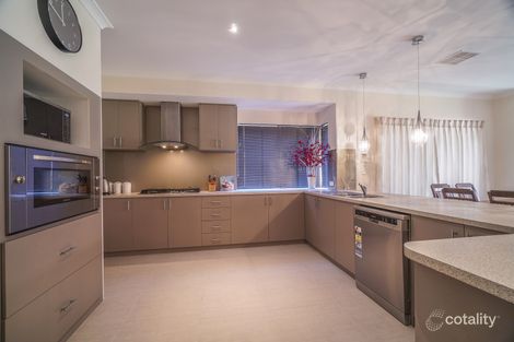 Property photo of 21 Waxflower Bend Huntingdale WA 6110