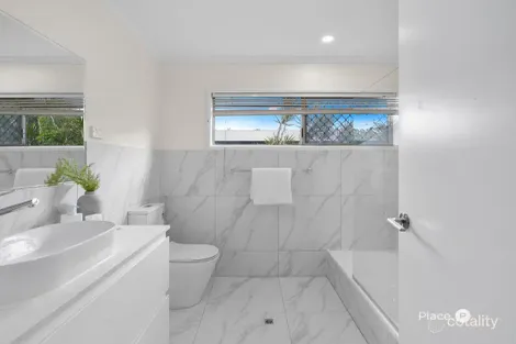 Property photo of 37 Argyle Street Seventeen Mile Rocks QLD 4073