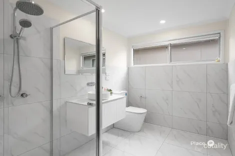 Property photo of 37 Argyle Street Seventeen Mile Rocks QLD 4073