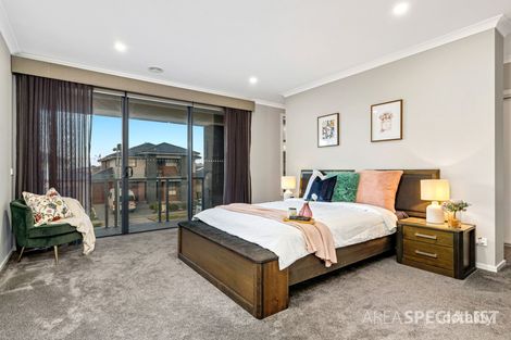 Property photo of 57 Scotland Circuit Cranbourne West VIC 3977