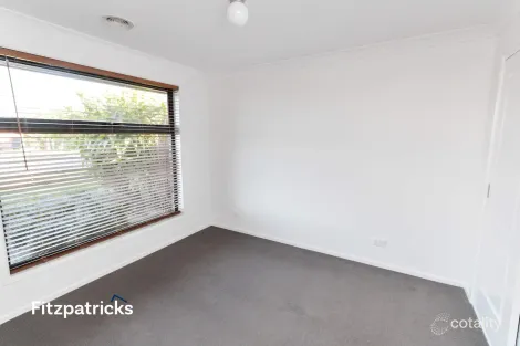 Property photo of 14 Tahara Crescent Estella NSW 2650