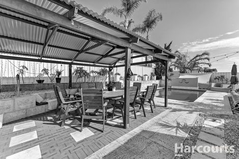 Property photo of 12 Kingfisher Drive Halls Head WA 6210