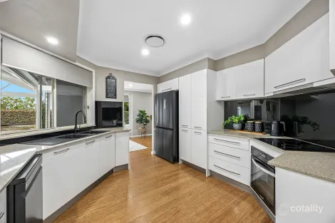 Property photo of 33 Windward Crescent Gwandalan NSW 2259