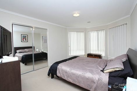 Property photo of 3 Osterley Close Caroline Springs VIC 3023