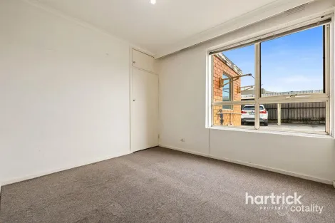 Property photo of 2/10 Albert Avenue Springvale VIC 3171