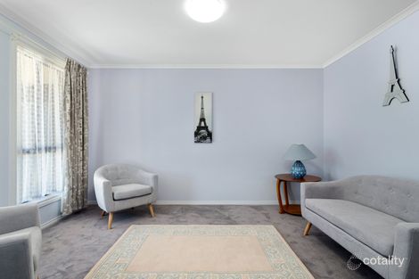 Property photo of 7 Lance Avenue Hackham SA 5163