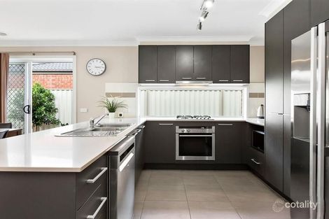 Property photo of 38 Victory Drive Pakenham VIC 3810