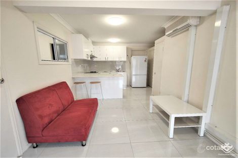 Property photo of 18 Poinsettia Crescent Calamvale QLD 4116