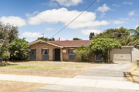 20 Nanovich Ave, Girrawheen, WA 6064