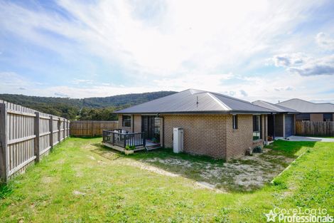 Property photo of 16 Waterhaven Place Yarra Junction VIC 3797
