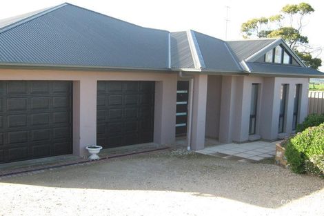 Property photo of 4 West Street Auburn SA 5451