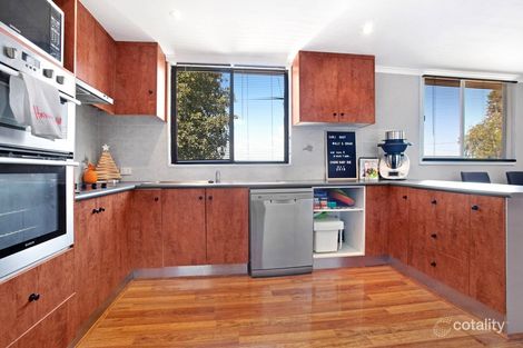 Property photo of 14 St Helena Close Lochinvar NSW 2321