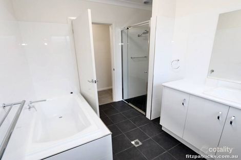 Property photo of 3/4 Kellerman Crescent Boorooma NSW 2650