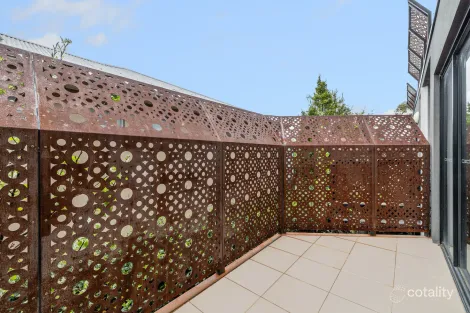 Property photo of 9/16 Winifred Street Essendon VIC 3040