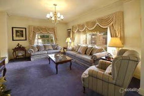 Property photo of 17 Blaxland Place Taylors Lakes VIC 3038