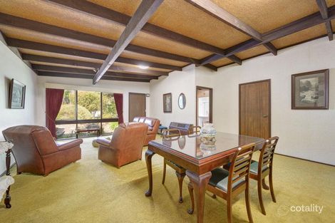 Property photo of 18 Dean Avenue Mount Waverley VIC 3149