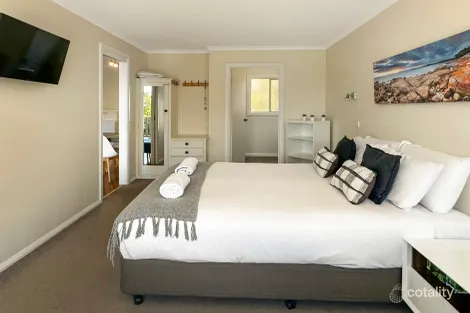 Property photo of 34 Highcrest Avenue Binalong Bay TAS 7216