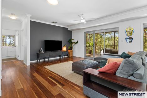 Property photo of 3 Lake Ridge Lane Murrays Beach NSW 2281