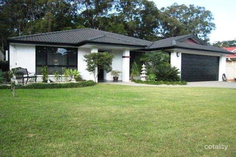 2 Yulgilbar Pl, South West Rocks, NSW 2431