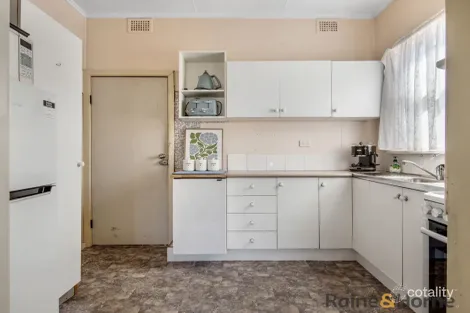 Property photo of 7 Pine Street Batehaven NSW 2536