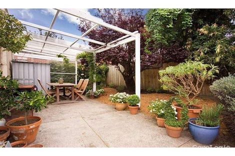 Property photo of 26 Byron Street Elwood VIC 3184