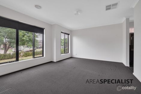 Property photo of 26 Springlands Crescent Fraser Rise VIC 3336