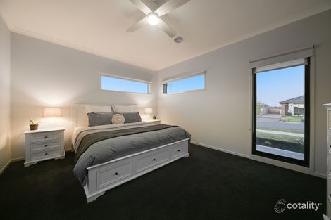 Property photo of 17 Silver Way Koo Wee Rup VIC 3981