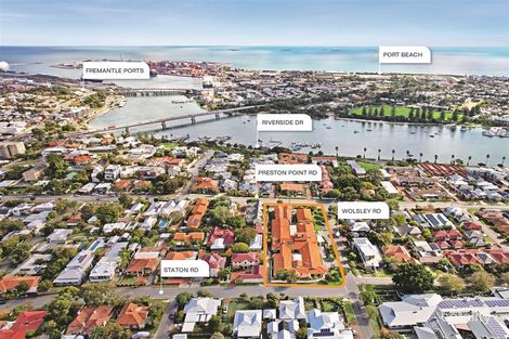 32 Preston Point Rd, East Fremantle, WA 6158