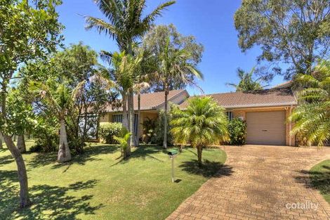 4 Macintyre St, Bateau Bay, NSW 2261