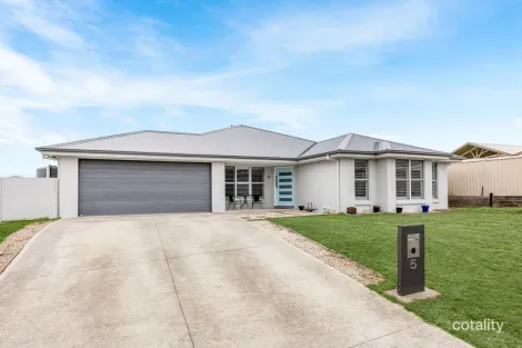 Property photo of 5 Fitzpatrick Place Bowenfels NSW 2790