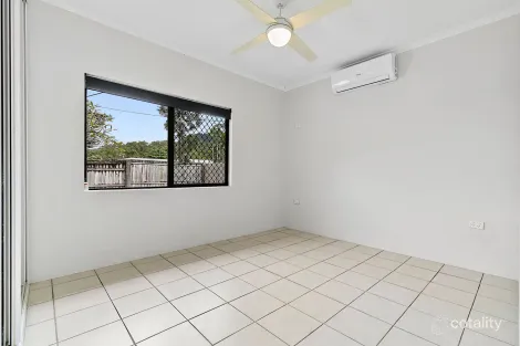 Property photo of 2/1 Seary Close Whitfield QLD 4870