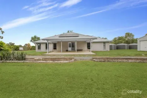 96 Cunningham Rd, Goomboorian, QLD 4570