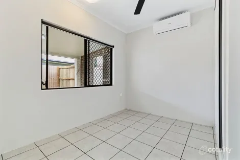 Property photo of 2/1 Seary Close Whitfield QLD 4870