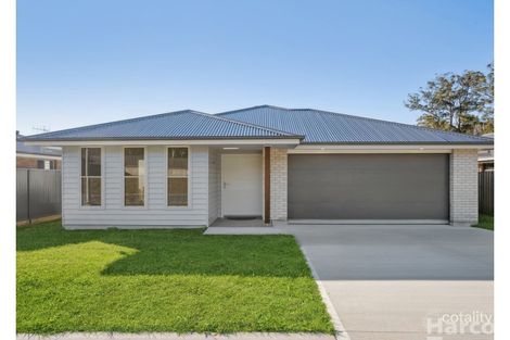 31 Strathallan Tce, Thrumster, NSW 2444